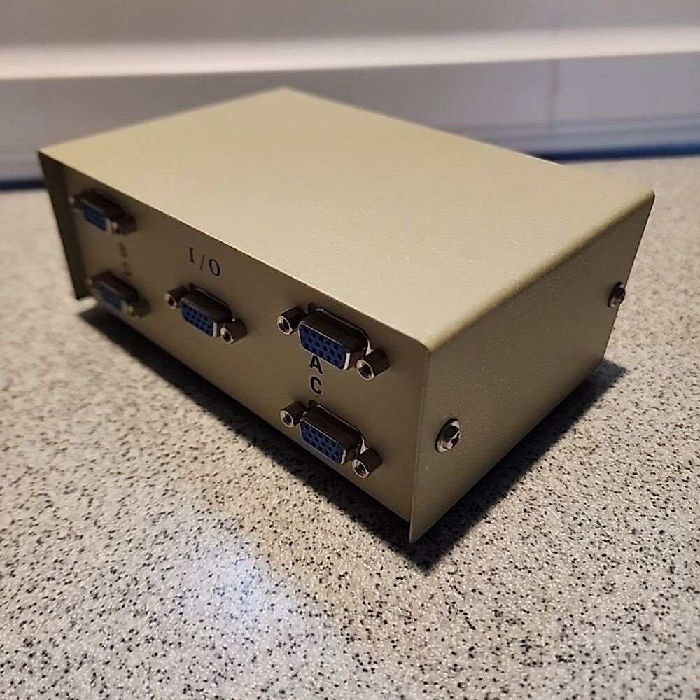 Data Switch - Four Way - Picture 3 of 6
